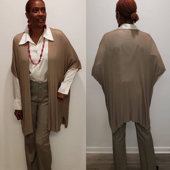 Sweaters - 🆕️ Cardigan Light weight size. OS